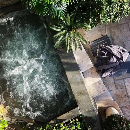 Les Terrasses De Bed & Breakfast
